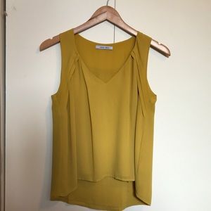 Mustard sleeveless blouse with pleat detail-size S